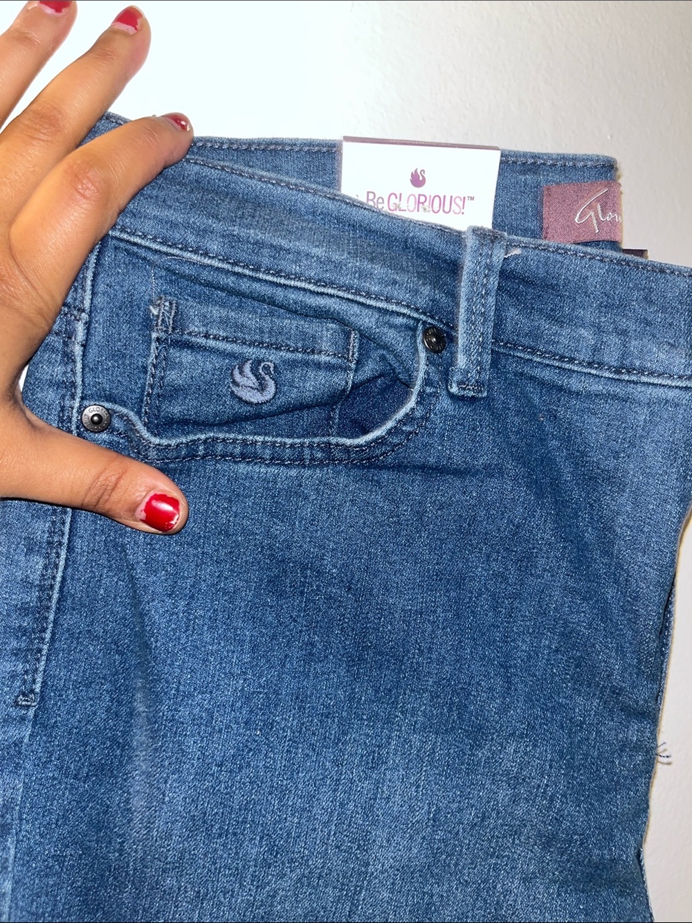 Gloria Vanderbilt Straight-Leg Medium Blue Jeans